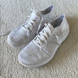 White Nike Free sneakers